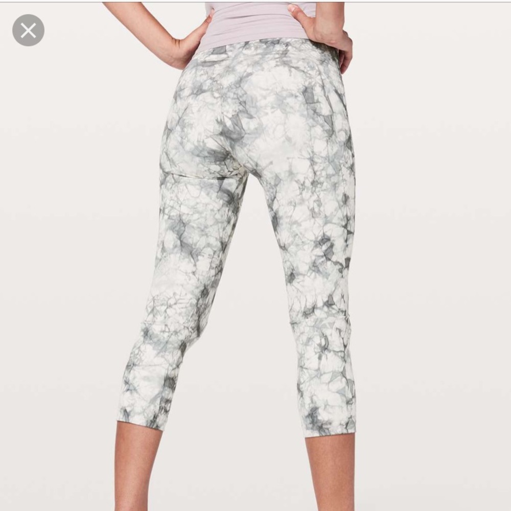 Lululemon wunder under crops shibori